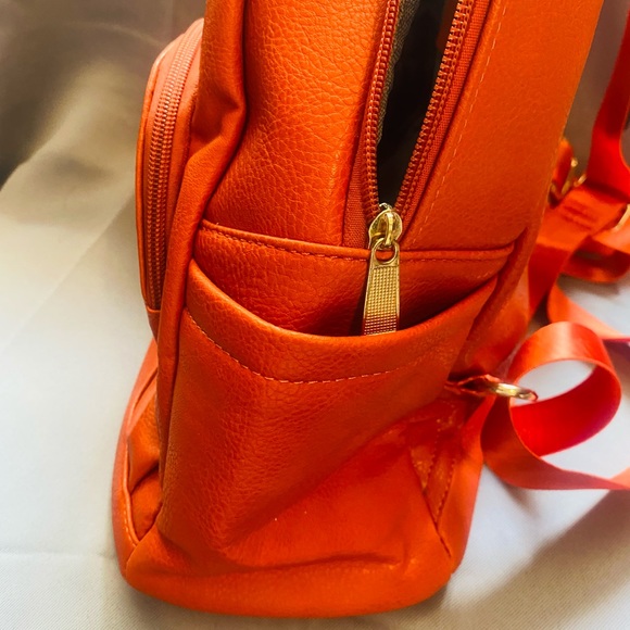 I medium size backpack color orange - Picture 6 of 7